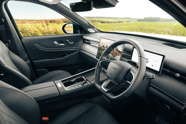 Chery Tiggo 9: interior