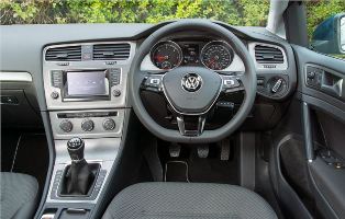 Volkswagen Golf 2013 (15)