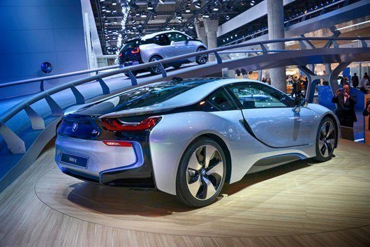 BMW I 8 (1)