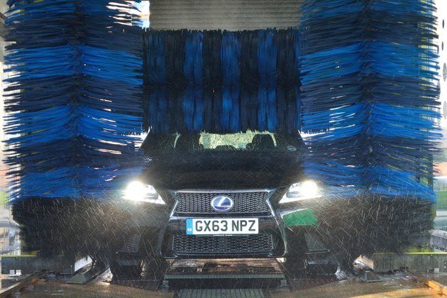 Lexus GS450h Car Wash