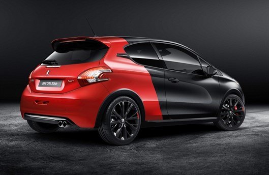 Peugeot 208 GTI (2)