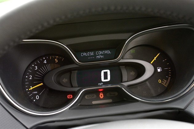 Renault Captur Dials