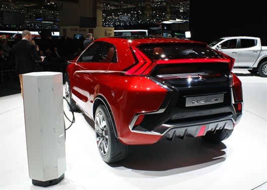 Mitsubishi Concept XR-PHEV II-20329 (2)