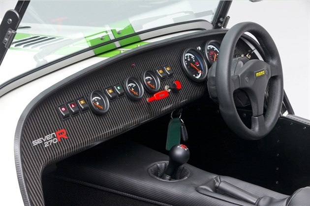 Caterham Seven 270R Dash (1)