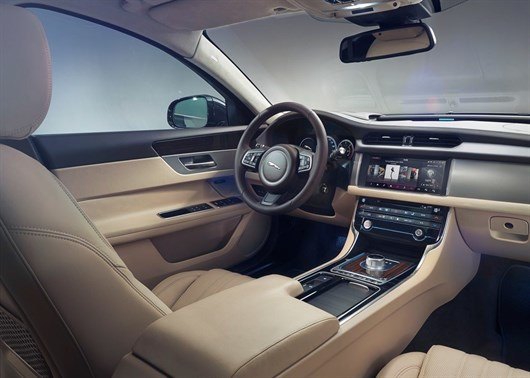 JAGUARXF_Portfolio _Interior 02