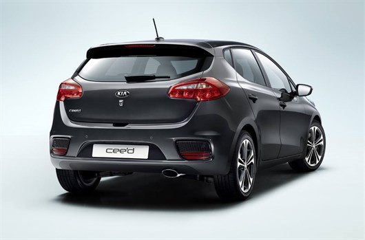 Kia Cee 'd (1)