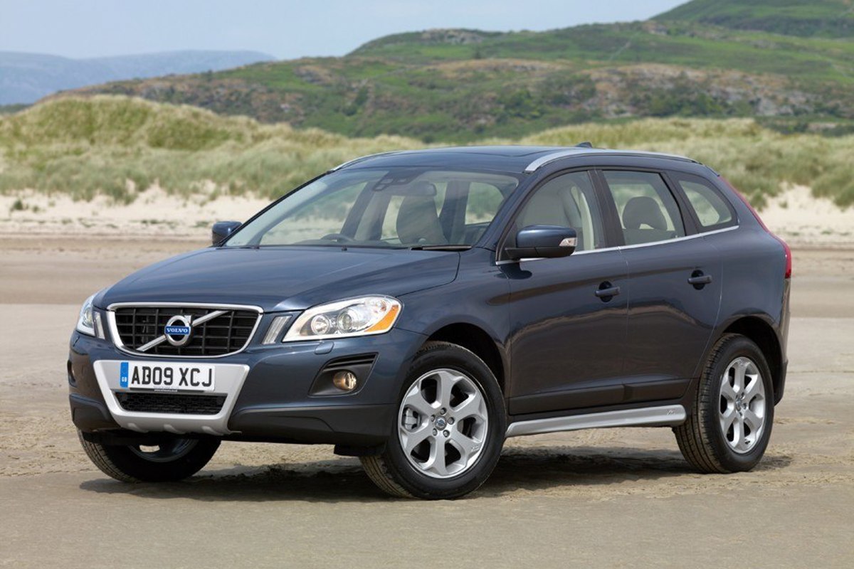 2012 Volvo XC60 Reviews, Insights, and Specs