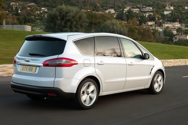 Ford S-MAX (2006 – 2015) Review