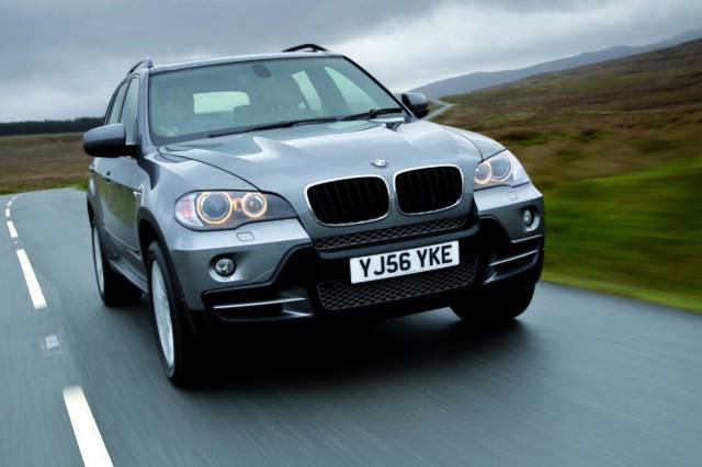 BMW X5 (E70) technical specifications and fuel consumption —