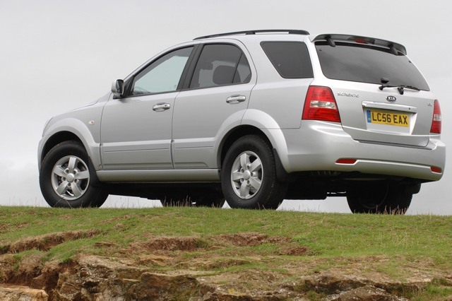 Киа соренто модельный ряд по годам фото Kia Sorento (2003 - 2009) Review Honest John