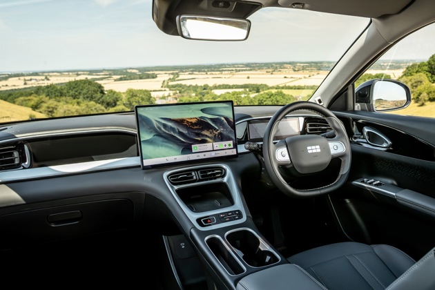 Geely EX2 interior
