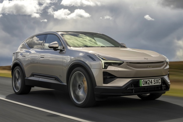 Polestar 3 dynamic front three-quarter