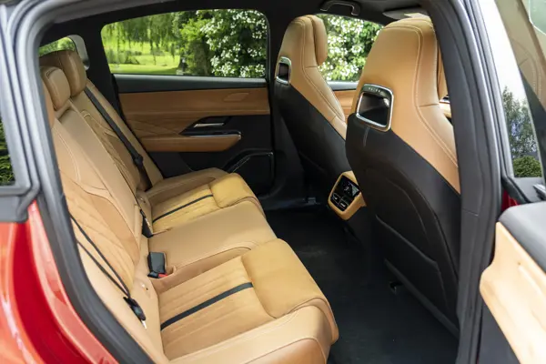 Mazda 6e: rear seats