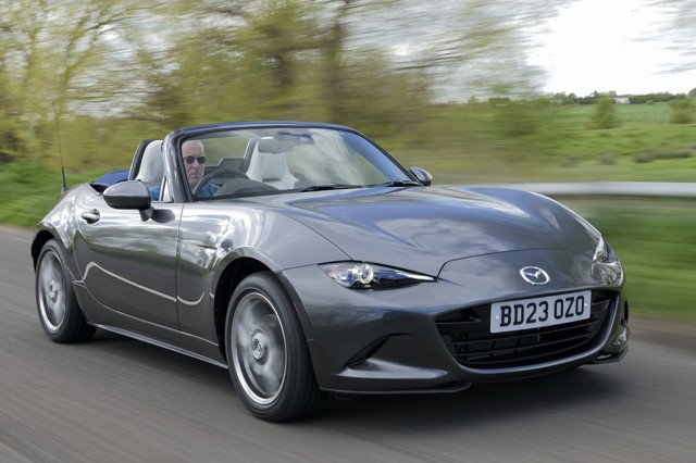 Mazda MX 5 Miata (ND) 2.0 SkyActiv-G 184 specs, dimensions