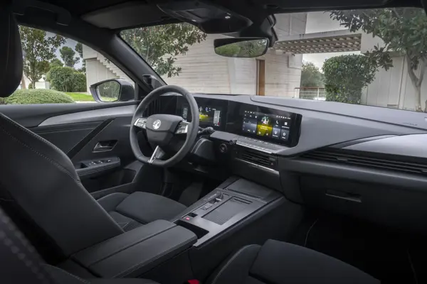 Vauxhall Astra Electric: interior