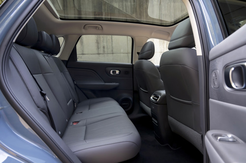 Leapmotor B10: rear seats