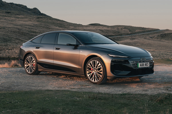 Audi A6 Sportback e-tron static front three-quarter
