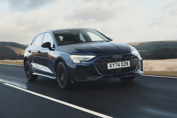Audi A3 Sportback TFSI e dynamic front three-quarter