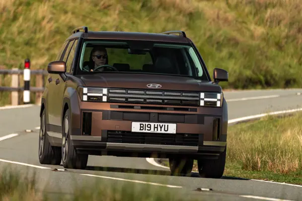 Hyundai Santa Fe: driving