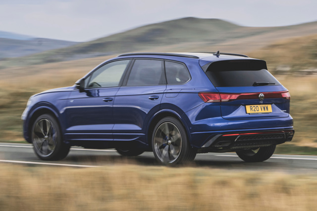 UAE Road Test Review Of The New Volkswagen Touareg R