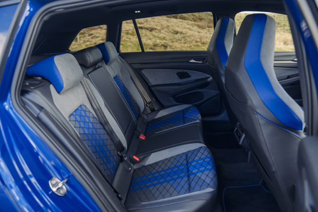 Volkswagen Golf R Review 2023
