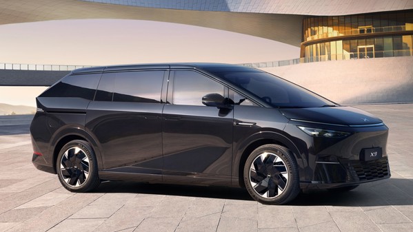 2026 XPeng X9