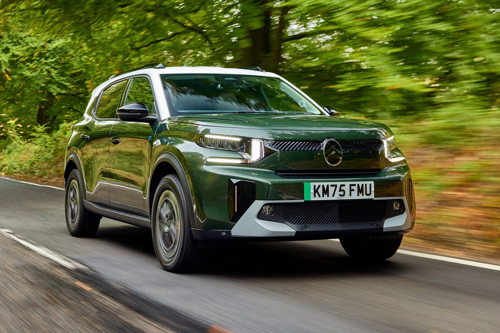 Citroen e-C3 Aircross dynamic front three-quarter