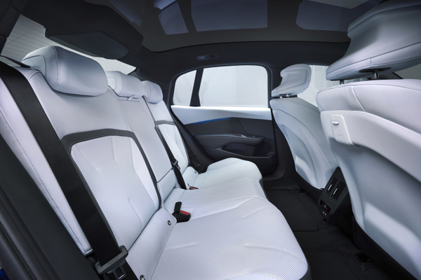 2026 BMW i3 interior