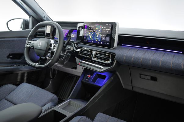 Renault 4 interior