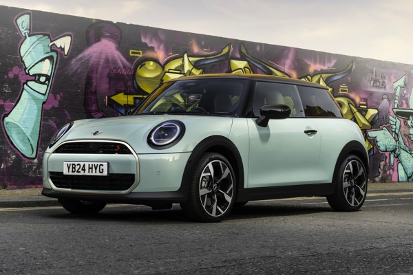 Mini Cooper: front view