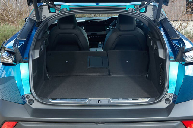 Peugeot 408 Fastback 1.6 Hybrid Allure 5 Doors e-EAT8 Lease Deal