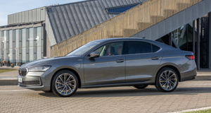 Skoda reveals new 272PS Super Hatch plug-in hybrid