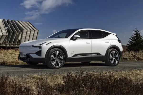 Polestar 3: front view