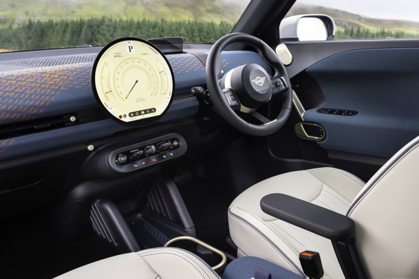 MINI Aceman Review: Interior