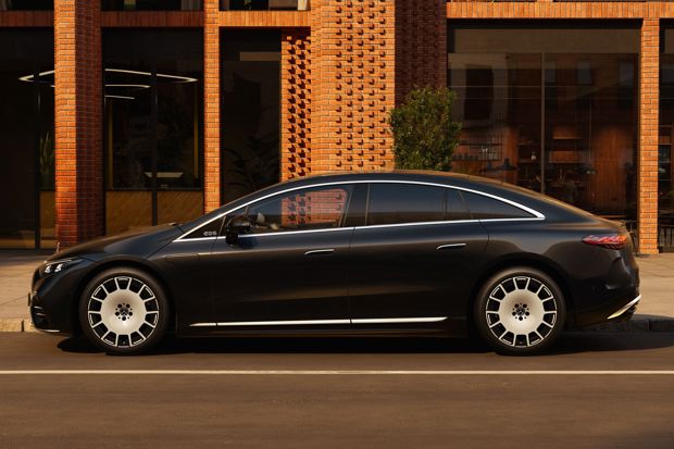 Mercedes EQS static side elevation
