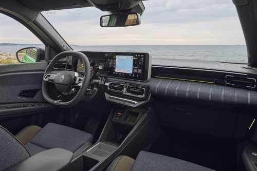 Renault 5 E-Tech Review: left-hand drive dashboard viewed from passenger side