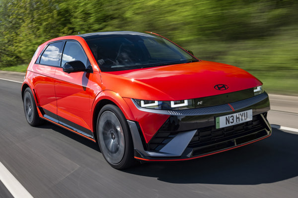 Hyundai Ioniq 5 N: driving