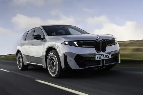 BMW iX3 dynamic front three-quarter