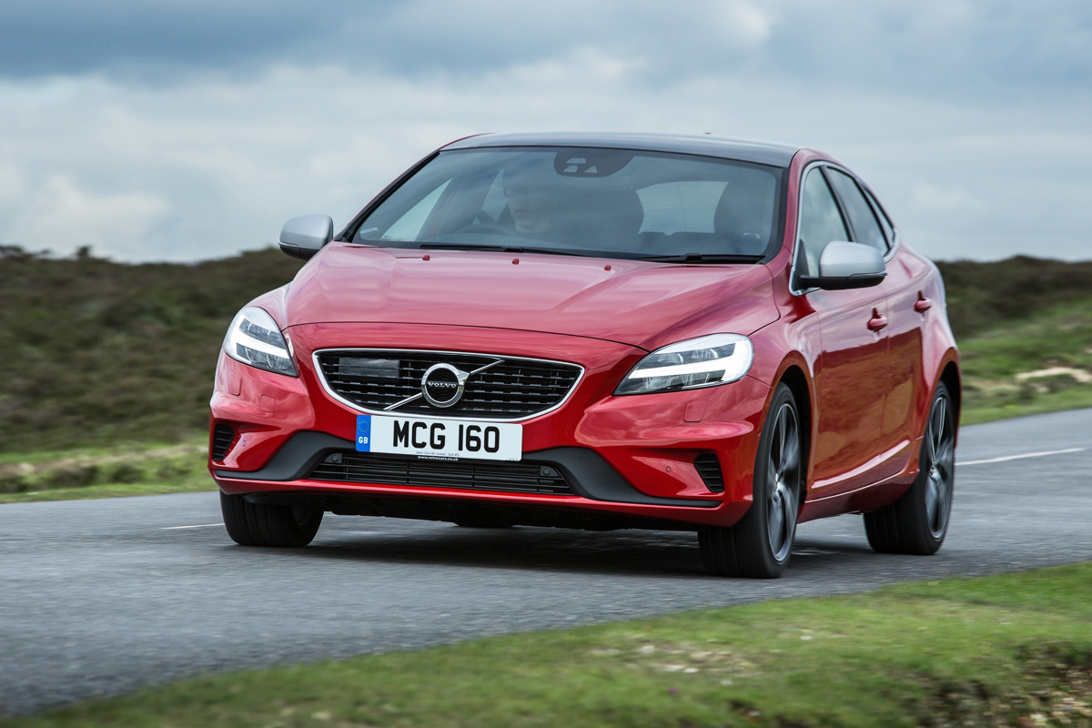 Volvo V40 D2 R-Design Lux review