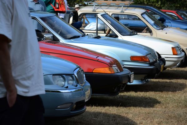 Rover 75, Volvo 480, Rover SD1, Peugeot 205 Cabrio and an Austin Metro at FOTU 2026
