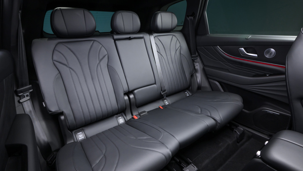 2026 Chery Tiggo 9 second-row seats