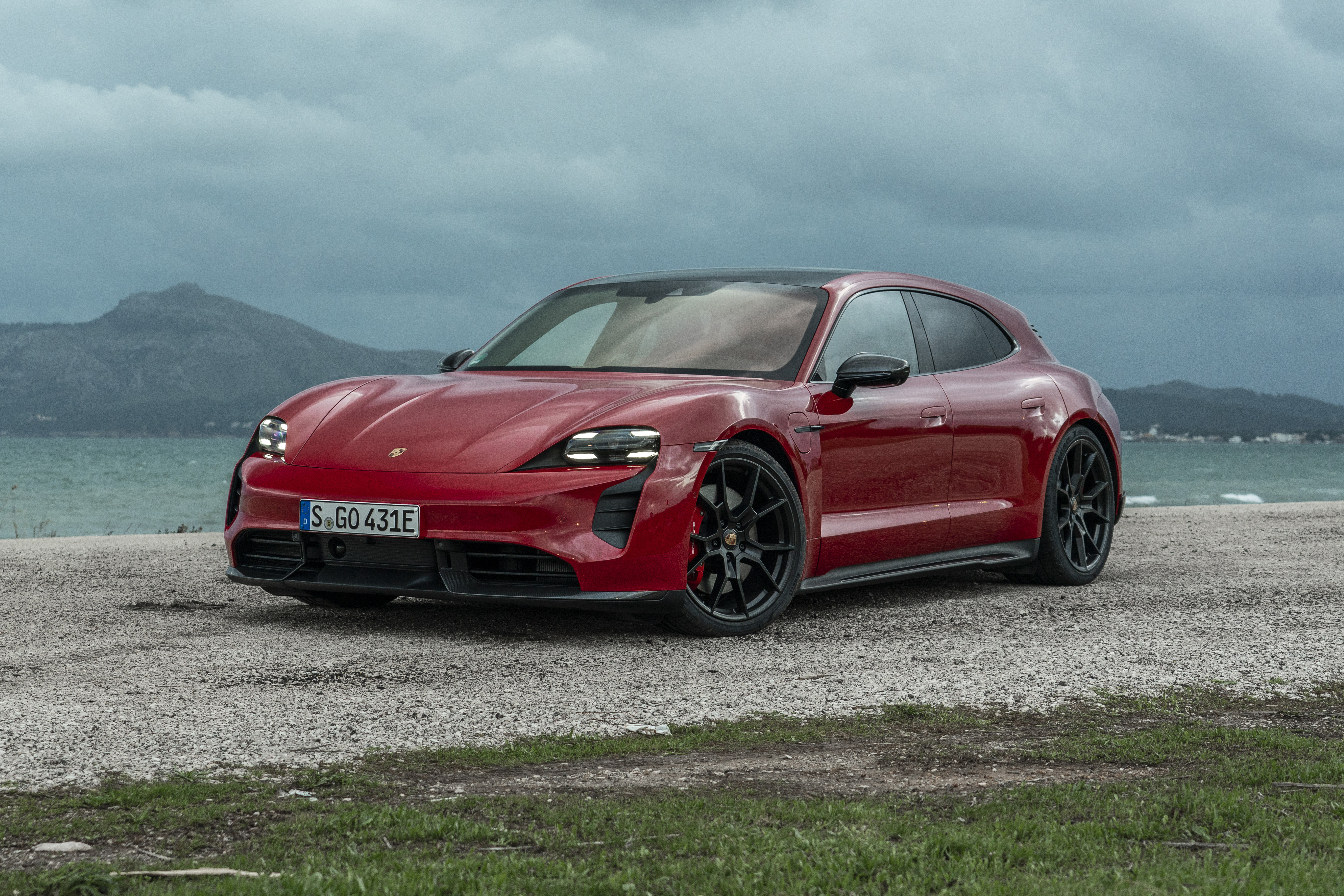 Porsche taycan turbo s store gran turismo sport