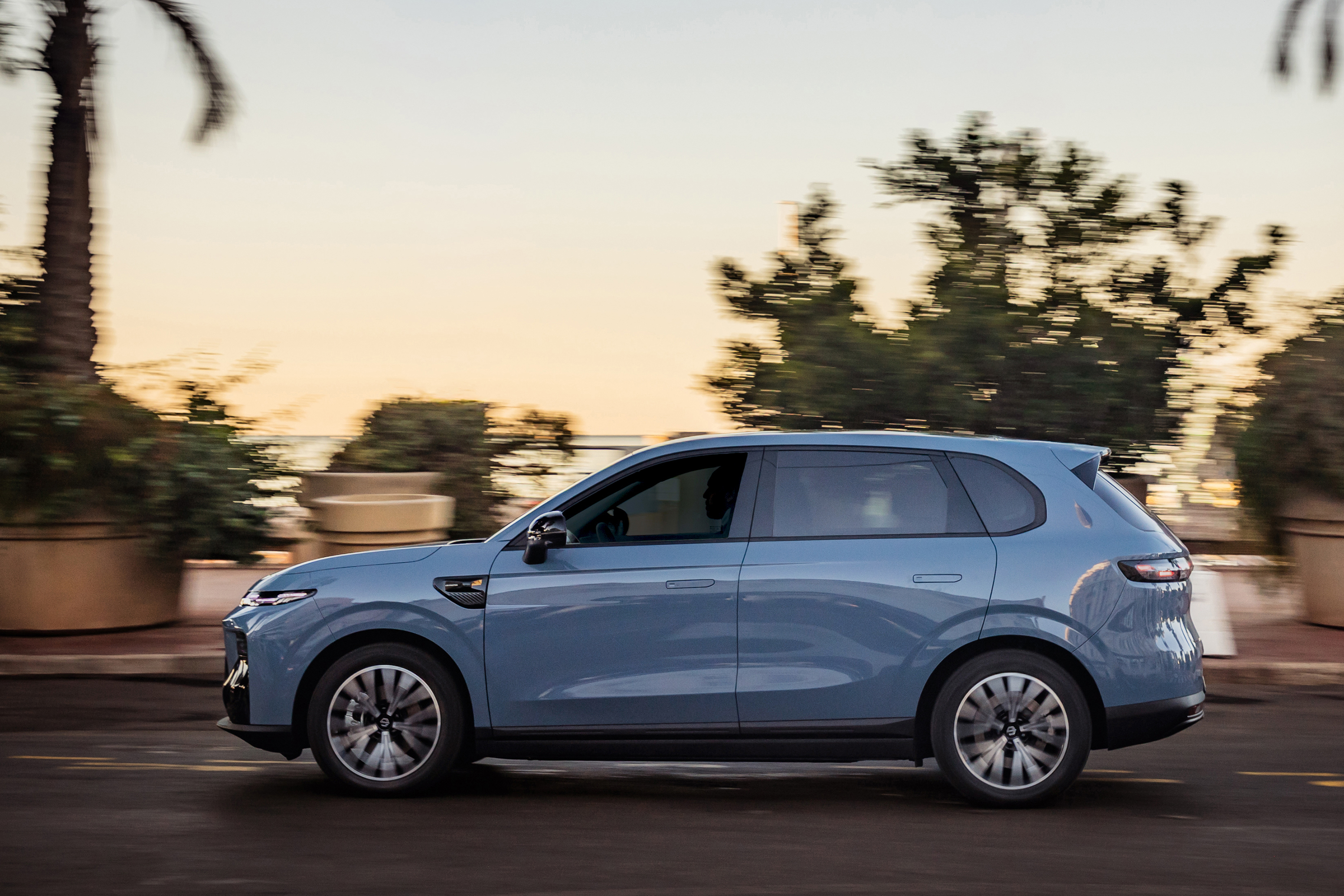 Leapmotor B10: driving