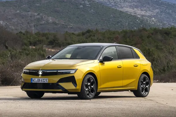 Vauxhall Astra Review