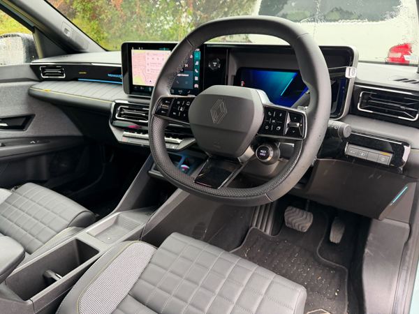 Renault 4 interior