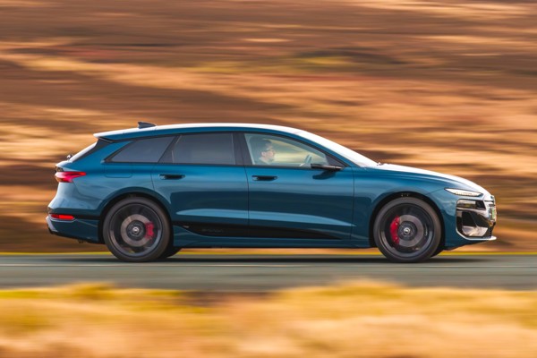 Audi A6 Avant e-tron Review: dynamic side elevation