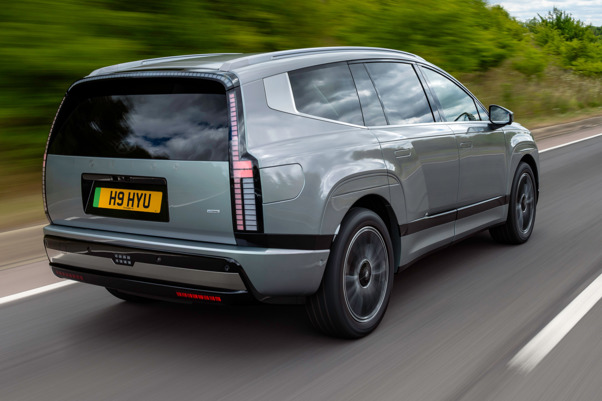 Hyundai Ioniq 9 Review: Driving