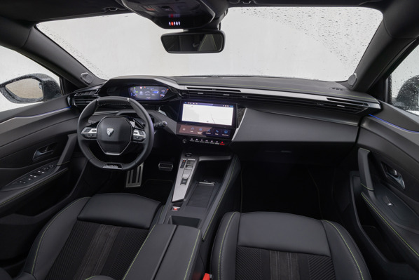 Peugeot 308: interior