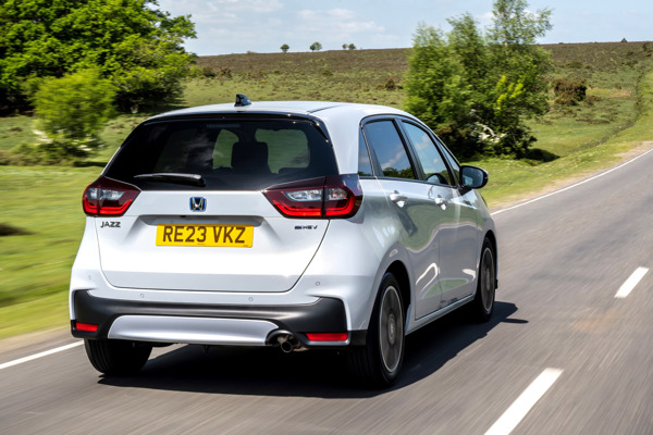 Honda Jazz: driving