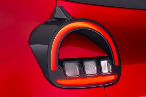 Renault Twingo E-Tech Review: rear tail light detail